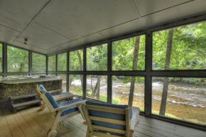 Aska River House - Riverside relaxation and all the comforts of home